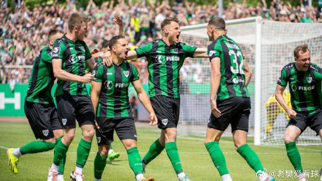 Roma đấu Với Salernitana